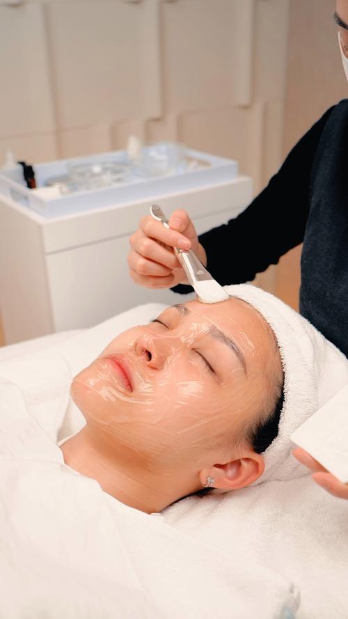 美容院护肤多久一次好 美容院护肤多久一次好